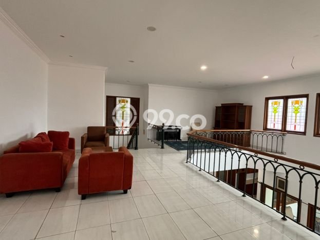 Rumah Kontrakan Jakarta Selatan LT 350m2 LB 350m2 Kawasan Pejaten Rumah Kontrakan Jakarta Selatan LT 350m2 LB 350m2 Kawasan Pejaten