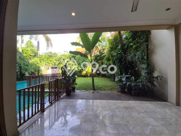 Hunian Ideal dengan LT 650m2 & LB 570m2 Disewakan di Kemang Hunian Ideal dengan LT 650m2 & LB 570m2 Disewakan di Kemang