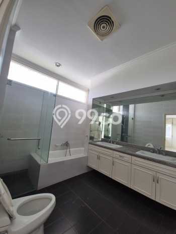 Rumah sewa siap huni 4 KT di Cipete, Jakarta Selatan Rumah sewa siap huni 4 KT di Cipete, Jakarta Selatan