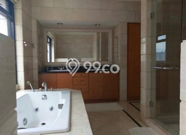 Apartemen Disewakan 4 Kamar Murah Siap Huni di Jakarta Selatan, Luas 333m2 Apartemen Disewakan 4 Kamar Murah Siap Huni di Jakarta Selatan, Luas 333m2