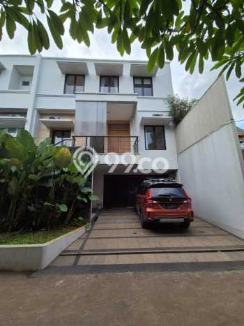 Hunian Minimalis dengan LT 300m2 & LB 475m2 Disewakan di Kemang Hunian Minimalis dengan LT 300m2 & LB 475m2 Disewakan di Kemang