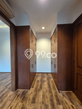 Disewakan Rumah Nyaman LT 600m2 / LB 490m2 di Kemang, Jakarta Selatan Disewakan Rumah Nyaman LT 600m2 / LB 490m2 di Kemang, Jakarta Selatan
