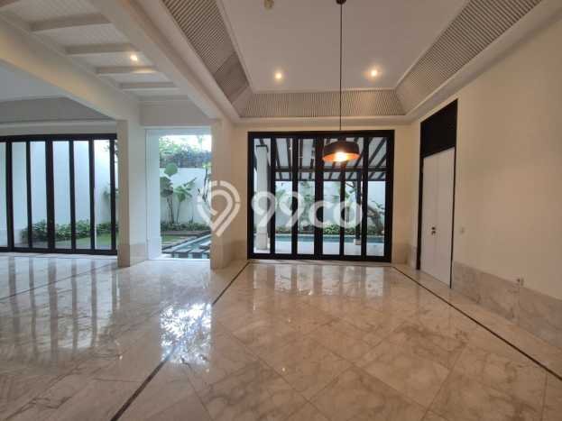 Hunian Ideal dengan LT 400m2 & LB 550m2 Dikontrakkan di Pejaten Hunian Ideal dengan LT 400m2 & LB 550m2 Dikontrakkan di Pejaten