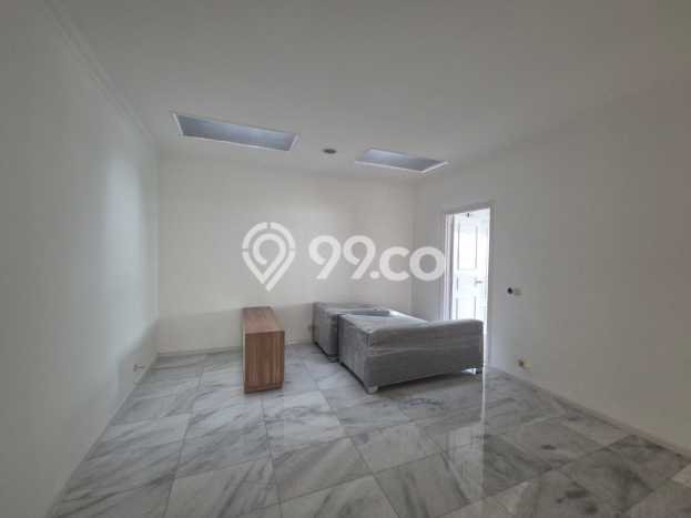 Rumah Kontrakan Jakarta Selatan LT 439m2 LB 348m2 Area Tanah Kusir Rumah Kontrakan Jakarta Selatan LT 439m2 LB 348m2 Area Tanah Kusir