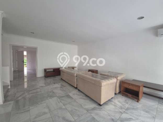 Rumah Kontrakan Jakarta Selatan LT 439m2 LB 348m2 Area Tanah Kusir Rumah Kontrakan Jakarta Selatan LT 439m2 LB 348m2 Area Tanah Kusir