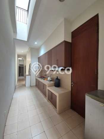 Disewakan! Rumah 5 Kamar Tidur &
5 Kamar Mandi di Cipete, Jakarta Selatan Disewakan! Rumah 5 Kamar Tidur &
5 Kamar Mandi di Cipete, Jakarta Selatan