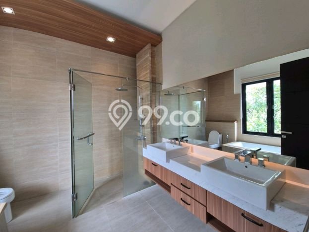 Disewakan! Rumah 4 Kamar Tidur &
4 Kamar Mandi di Kemang, Jakarta Selatan Disewakan! Rumah 4 Kamar Tidur &
4 Kamar Mandi di Kemang, Jakarta Selatan
