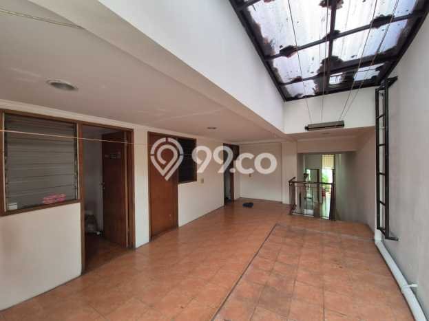 Rumah sewa siap huni 5 KT di Kemang, Jakarta Selatan Rumah sewa siap huni 5 KT di Kemang, Jakarta Selatan