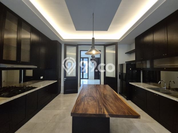 Hunian Modern Disewakan di Pejaten Jakarta Selatan 5 KT & 5 KM Hunian Modern Disewakan di Pejaten Jakarta Selatan 5 KT & 5 KM