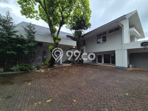 Disewakan Rumah Harga Terjangkau di Kemang Jakarta Selatan dengan 6 KT Disewakan Rumah Harga Terjangkau di Kemang Jakarta Selatan dengan 6 KT