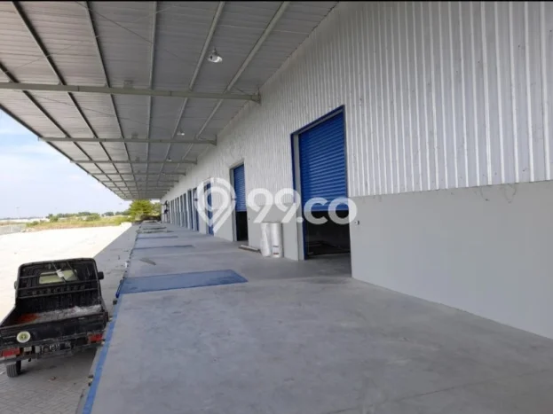 Gudang Disewa di Karawang Barat, Karawang, LT 4000m2 / LB 2700m2 Gudang Disewa di Karawang Barat, Karawang, LT 4000m2 / LB 2700m2