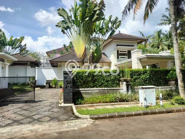 Hunian Mewah LB 1500m2 Siap Pakai Desain Elegan di Bintaro, Tangerang Selatan Hunian Mewah LB 1500m2 Siap Pakai Desain Elegan di Bintaro, Tangerang Selatan