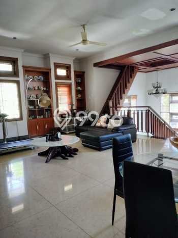 Hunian Mewah LB 1500m2 Siap Pakai Desain Elegan di Bintaro, Tangerang Selatan Hunian Mewah LB 1500m2 Siap Pakai Desain Elegan di Bintaro, Tangerang Selatan