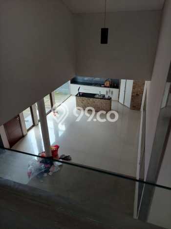Rumah Elit Modern Tanpa Renovasi di BSD Tangerang Rumah Elit Modern Tanpa Renovasi di BSD Tangerang