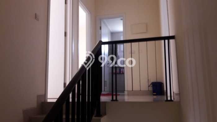 Rumah Elit Modern Tanpa Renovasi di Galaxy Bekasi Rumah Elit Modern Tanpa Renovasi di Galaxy Bekasi