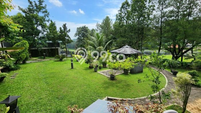 Jual Rumah Mewah Megah Dengan View Eksklusif di Sentul City, Bogor Jual Rumah Mewah Megah Dengan View Eksklusif di Sentul City, Bogor