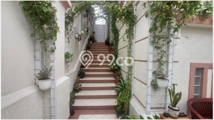 Hunian Mewah LB 550m2 Siap Pakai Desain Elegan di Sentul City, Bogor Hunian Mewah LB 550m2 Siap Pakai Desain Elegan di Sentul City, Bogor