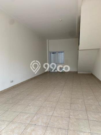 LOKASI STRATEGIS! Ruko di , Luas 202m2m², Area Komersial LOKASI STRATEGIS! Ruko di , Luas 202m2m², Area Komersial
