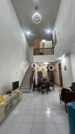 Rumah Luxury Modern Tanpa Renovasi di Pantai Mutiara Jakarta Utara Rumah Luxury Modern Tanpa Renovasi di Pantai Mutiara Jakarta Utara