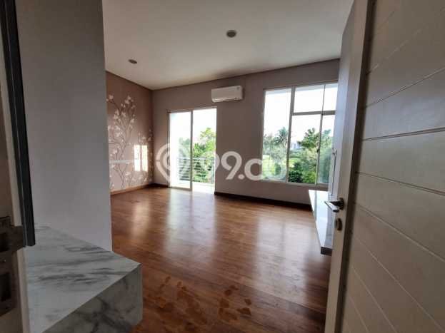 Rumah Elit Modern Siap Huni di Pantai Indah Kapuk Jakarta Utara Rumah Elit Modern Siap Huni di Pantai Indah Kapuk Jakarta Utara
