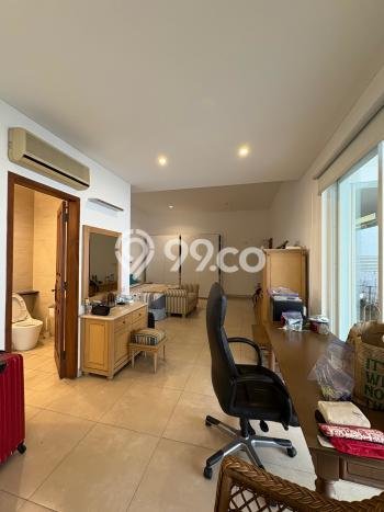 Rumah Mewah LB 594m2 Siap Huni Desain Elegan di Kedoya Baru, Jakarta Barat Rumah Mewah LB 594m2 Siap Huni Desain Elegan di Kedoya Baru, Jakarta Barat