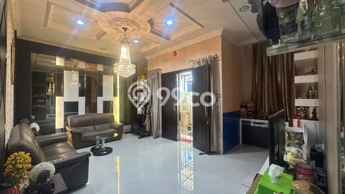 Jual Rumah Luas Elegan Dengan View Eksklusif di Tomang, Jakarta Barat Jual Rumah Luas Elegan Dengan View Eksklusif di Tomang, Jakarta Barat