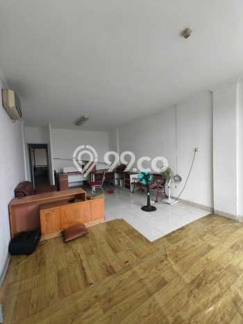 Ruko Dijual di Jakarta Barat LT 67m2 & LB 120m2 Lokasi Terbaik! Ruko Dijual di Jakarta Barat LT 67m2 & LB 120m2 Lokasi Terbaik!