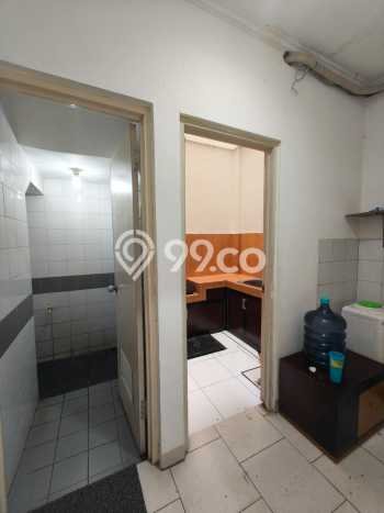 Ruko Dijual di Jakarta Barat LT 67m2 & LB 120m2 Lokasi Terbaik! Ruko Dijual di Jakarta Barat LT 67m2 & LB 120m2 Lokasi Terbaik!