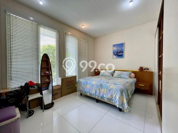 Rumah Eksklusif Siap Huni LT 450m2 di Kebon Jeruk, Jakarta Barat Rumah Eksklusif Siap Huni LT 450m2 di Kebon Jeruk, Jakarta Barat