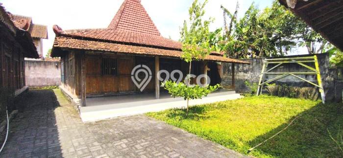 Rumah Luxury di Magelang Strategis Kondisi Terawat Rumah Luxury di Magelang Strategis Kondisi Terawat