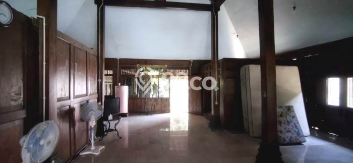 Rumah Luxury di Magelang Strategis Kondisi Terawat Rumah Luxury di Magelang Strategis Kondisi Terawat