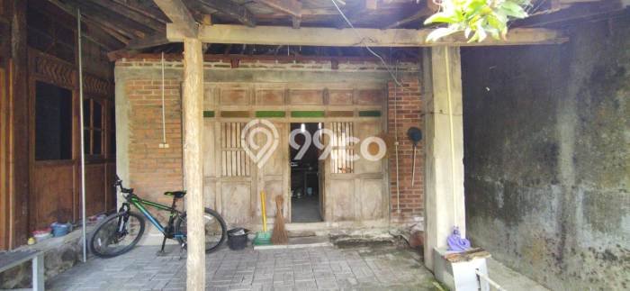 Rumah Luxury di Magelang Strategis Kondisi Terawat Rumah Luxury di Magelang Strategis Kondisi Terawat