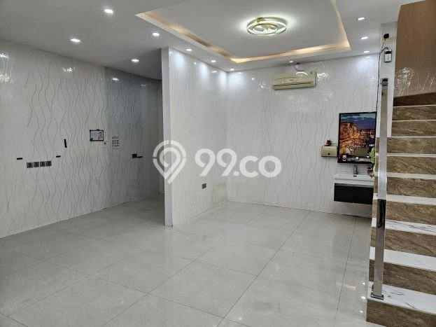 Ready to Use! Luxury House LT 128m2 Desain Elegan di Taman Palem Ready to Use! Luxury House LT 128m2 Desain Elegan di Taman Palem