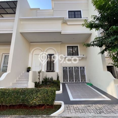 Jual Rumah Mewah Megah Dengan View Cantik di Intercon, Jakarta Barat Jual Rumah Mewah Megah Dengan View Cantik di Intercon, Jakarta Barat