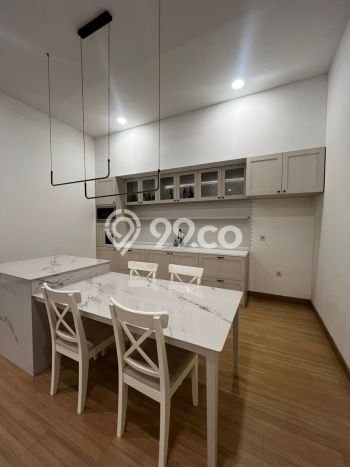 Rumah Elit LB 450m2 Siap Huni Desain Elegan di Alam Sutera, Tangerang Rumah Elit LB 450m2 Siap Huni Desain Elegan di Alam Sutera, Tangerang