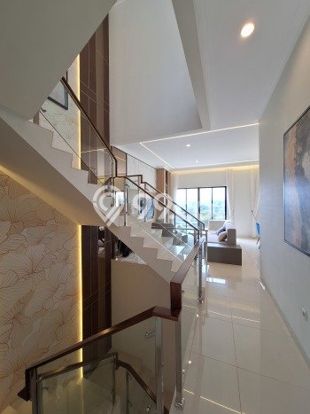 Jual Rumah Luas Elegan Dengan View Cantik di Sentul City, Bogor Jual Rumah Luas Elegan Dengan View Cantik di Sentul City, Bogor
