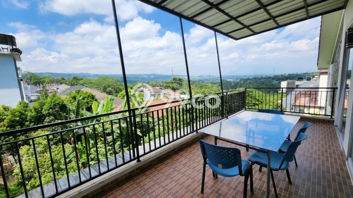 Jual Rumah Mewah Elegan Dengan View Eksklusif di Sentul City, Bogor Jual Rumah Mewah Elegan Dengan View Eksklusif di Sentul City, Bogor