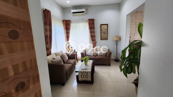Jual Rumah Mewah Elegan Dengan View Eksklusif di Sentul City, Bogor Jual Rumah Mewah Elegan Dengan View Eksklusif di Sentul City, Bogor