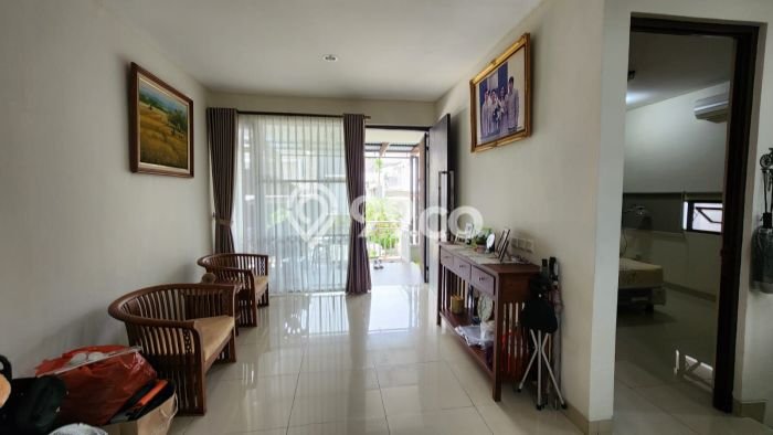 Hunian Mewah LB 180m2 Siap Pakai Desain Elegan di Sentul City, Bogor Hunian Mewah LB 180m2 Siap Pakai Desain Elegan di Sentul City, Bogor