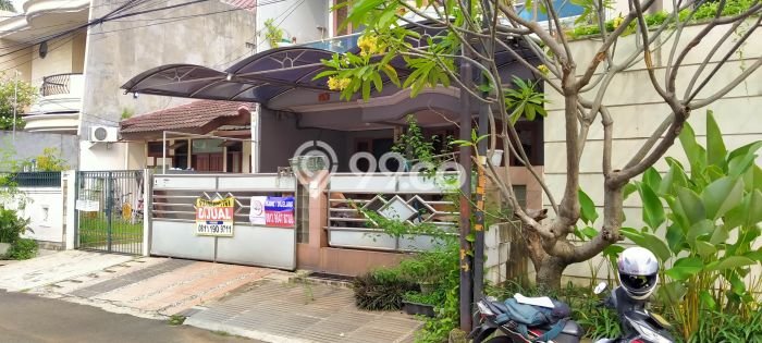 Dijual Rumah Luas Elegan Dengan View Eksklusif di Puri Indah, Jakarta Barat Dijual Rumah Luas Elegan Dengan View Eksklusif di Puri Indah, Jakarta Barat