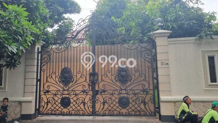 Hunian Eksklusif Dijual LT 1192m2 di Menteng, Jakarta Pusat Hunian Eksklusif Dijual LT 1192m2 di Menteng, Jakarta Pusat
