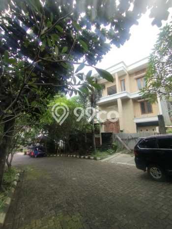Rumah Elit Modern Tanpa Renovasi di Cinere Jakarta Selatan Rumah Elit Modern Tanpa Renovasi di Cinere Jakarta Selatan