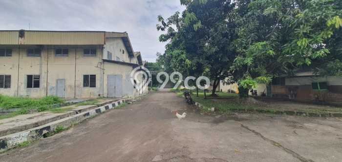 Unit Gudang Dijual di Jakarta Timur LT 17785m2 & LB 1400m2 Unit Gudang Dijual di Jakarta Timur LT 17785m2 & LB 1400m2