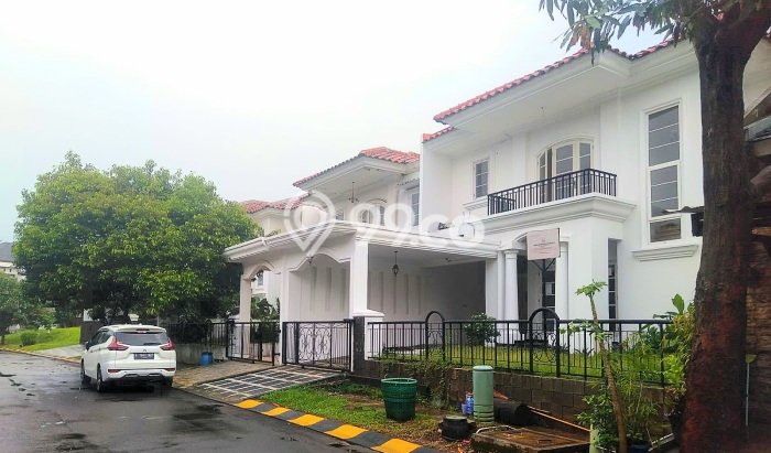 Ready to Use! Luxury House LT 240m2 Desain Elegan di BSD Puspita Loka Ready to Use! Luxury House LT 240m2 Desain Elegan di BSD Puspita Loka