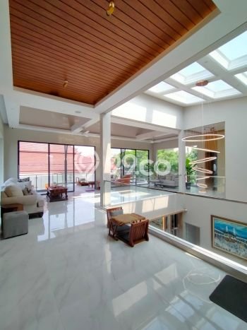 Rumah Luxury Modern Siap Huni di Pondok Ranji Tangerang Selatan Rumah Luxury Modern Siap Huni di Pondok Ranji Tangerang Selatan