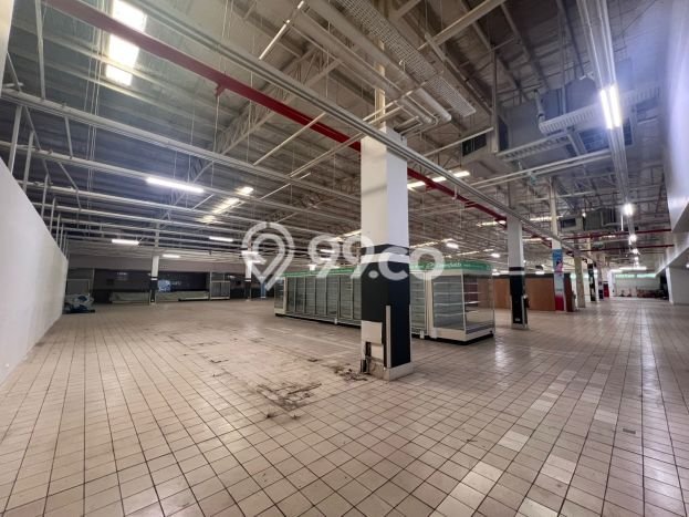 Disewakan Gudang di Kawasan Ramai Jatake Luas 7117m2 Disewakan Gudang di Kawasan Ramai Jatake Luas 7117m2