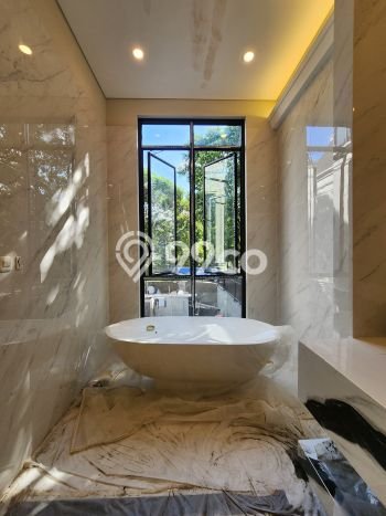 For Sale! Premium House LT 235m2 Desain Modern di Pondok Indah For Sale! Premium House LT 235m2 Desain Modern di Pondok Indah