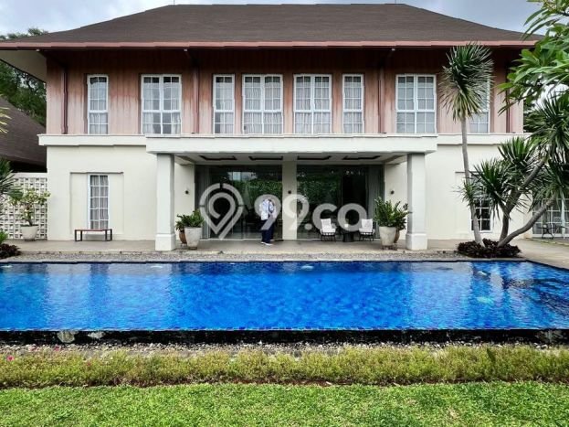 Hunian Elit LB 700m2 Siap Huni Desain Elegan di Veteran, Jakarta Selatan Hunian Elit LB 700m2 Siap Huni Desain Elegan di Veteran, Jakarta Selatan