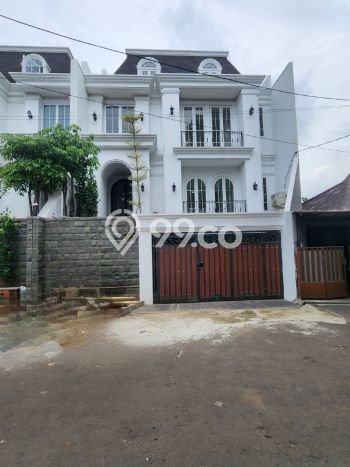 Rumah Elit LB 670m2 Siap Huni Desain Elegan di Cipete, Jakarta Selatan Rumah Elit LB 670m2 Siap Huni Desain Elegan di Cipete, Jakarta Selatan