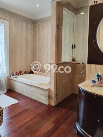Jual Rumah Mewah Elegan Dengan View Eksklusif di Pondok Indah, Jakarta Selatan Jual Rumah Mewah Elegan Dengan View Eksklusif di Pondok Indah, Jakarta Selatan